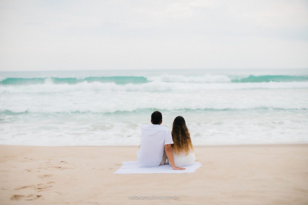 Ensaio De Casal Na Praia Ensaio Noivos Na Praia Ensaio Pré Wedding