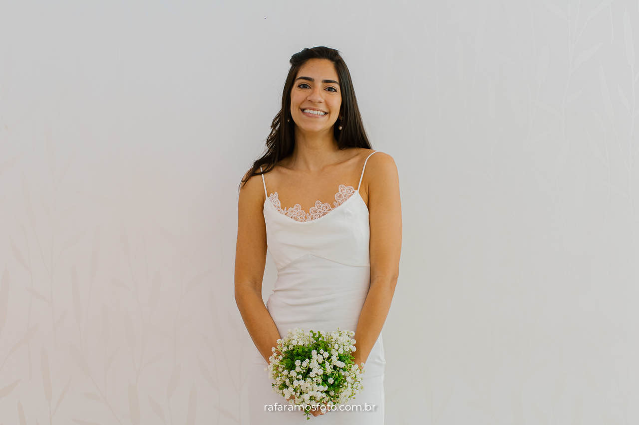 Casamento civil no Cartório de Perdizes em São Paulo, noivos trocando votos, Fotógrafo de casamento em SP registra a emoção do casamento