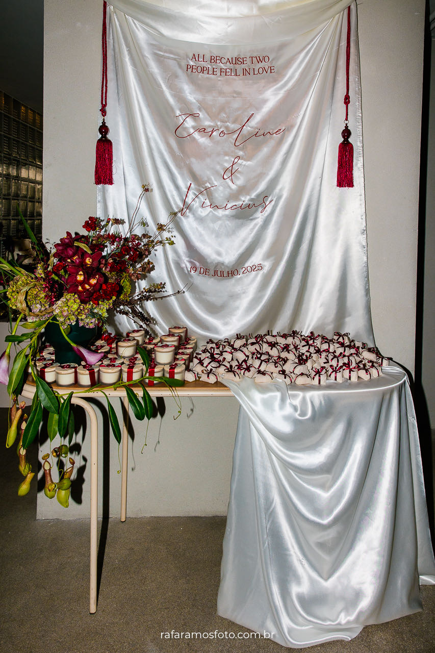 Detalhes decoração casamento no Parador Renata casamento anti-bride