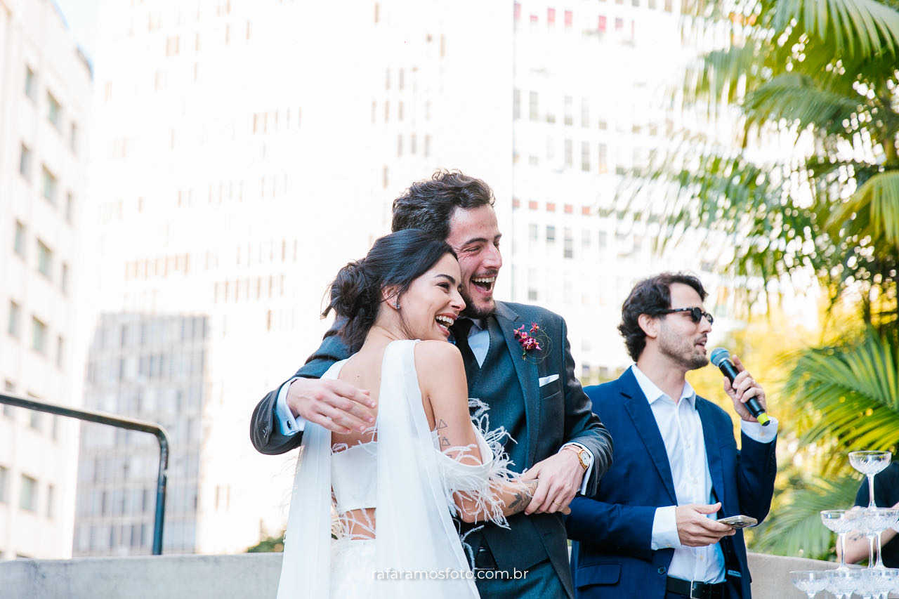 Cerimônia de casamento no Parador Renata fotografia em estilo fashion wedding