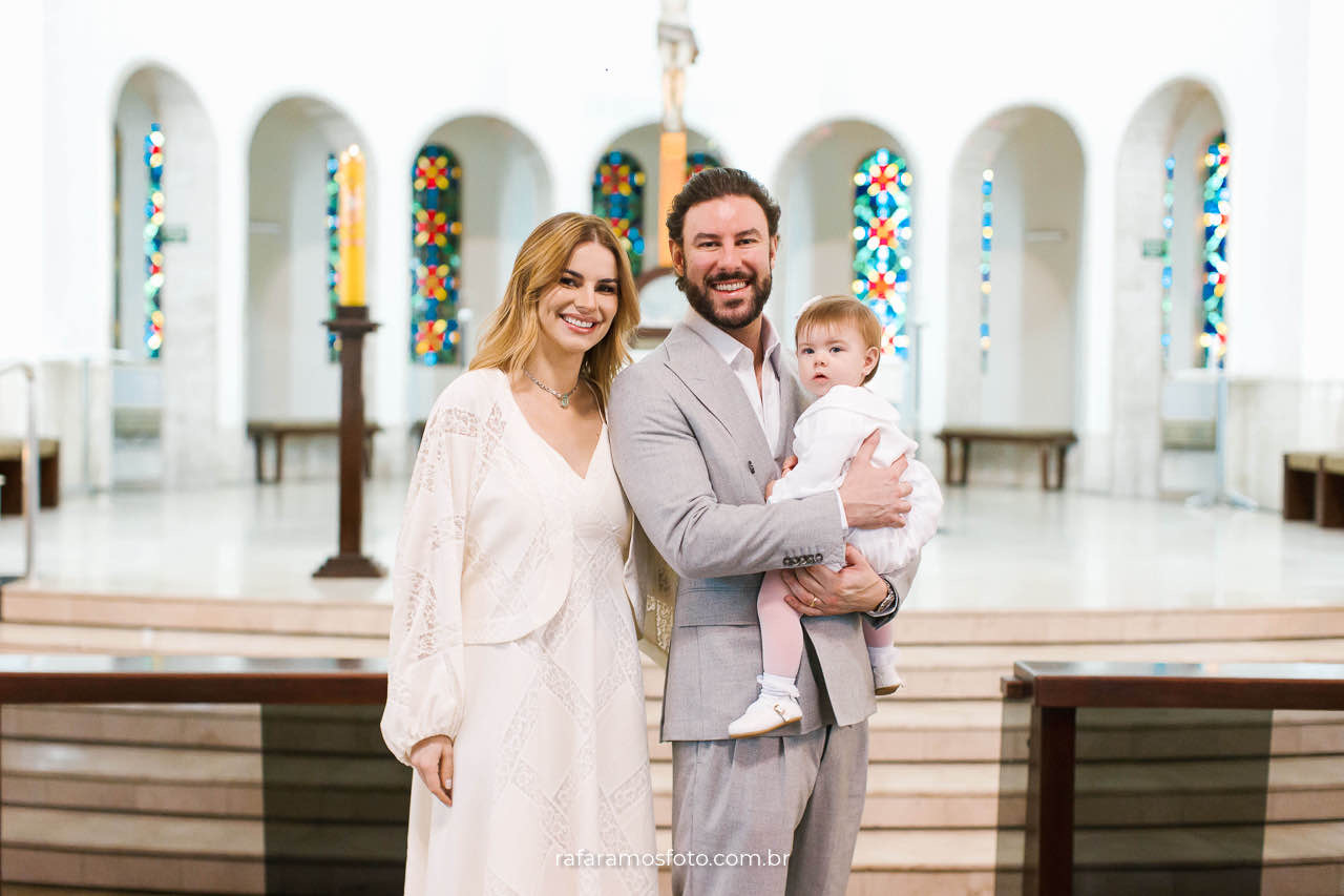batizado paroquia sao gabriel, Decoração de batizado em amarelo verde e branco