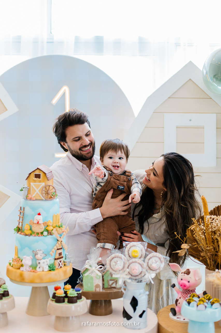  festa de 1 ano em casa tema fazendinha pelo fotografo de aniversario na vila romana