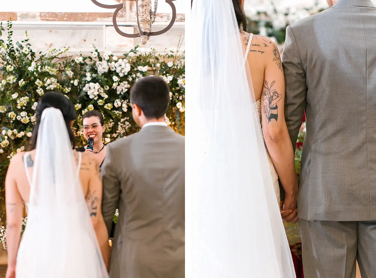 detalhe do altar do casamento no Celeiro Quintal com decoração floral e luz natural atravessando o espaço