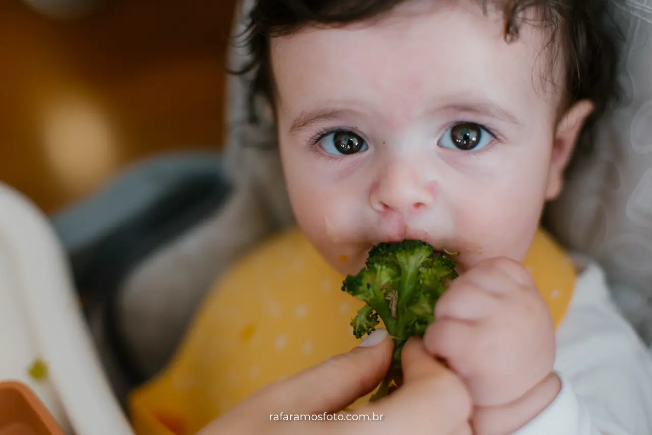 Fotografia de família em SP — momento espontâneo captado com luz natural