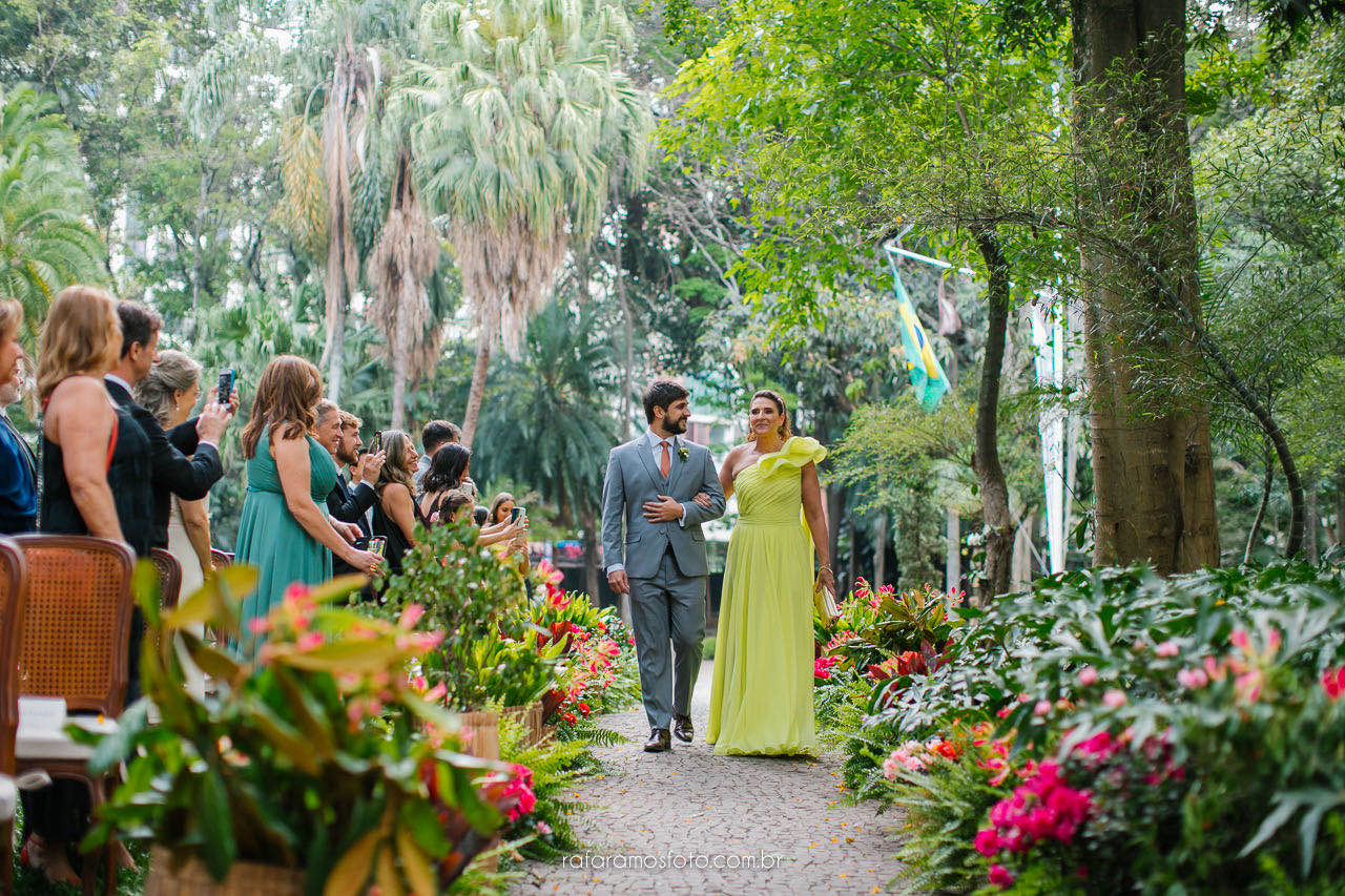 decoração floral em casamento no Iate Clube de Santos em SP